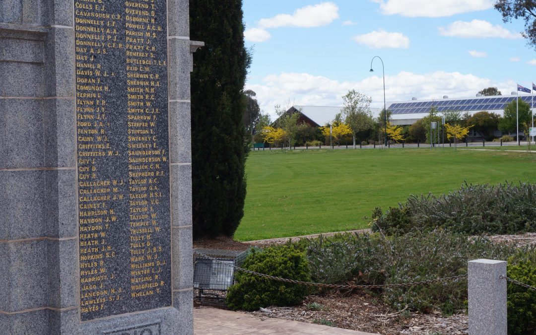 Bungendore Town Park, Cenotaph, and council building at Bungendore